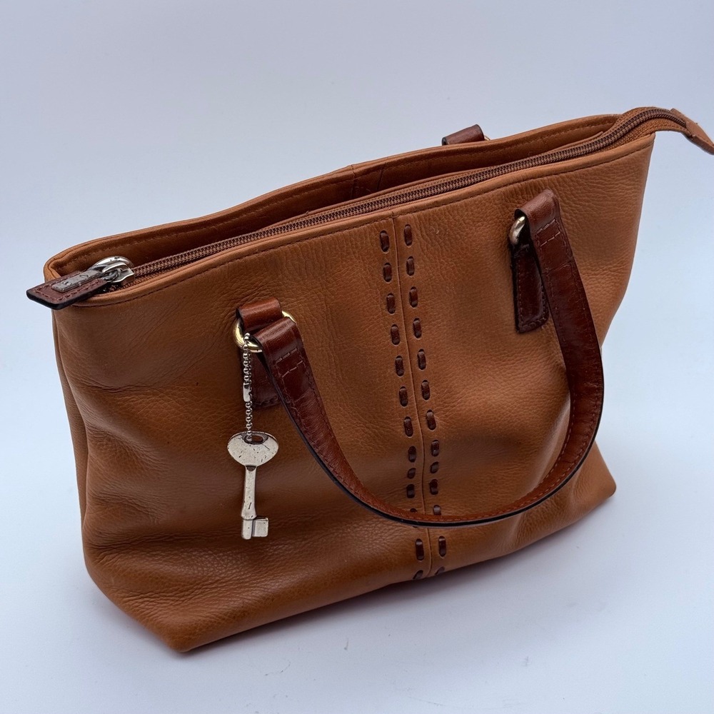 Fossil Brown Pebbled Leather Whipstitch Tote Bag Satchel with Key Charm - Picture 5 of 16